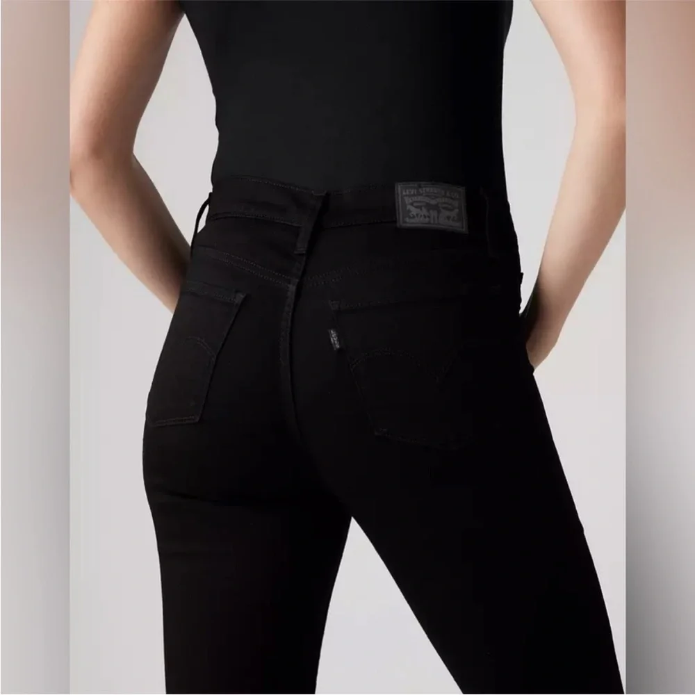 Levi's 711 Skinny Jeans |Black | 2 Short | W26 L28  NWT - Picture 10 of 10